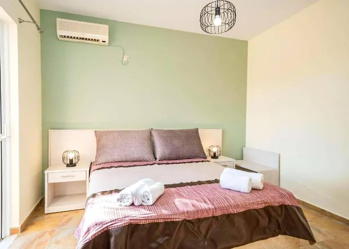 Zeus Skala By Villa *